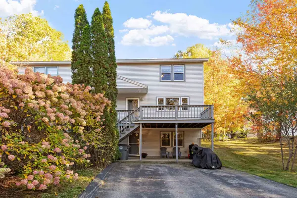 245 Beacon Hill Road, Pembroke, NH 03275