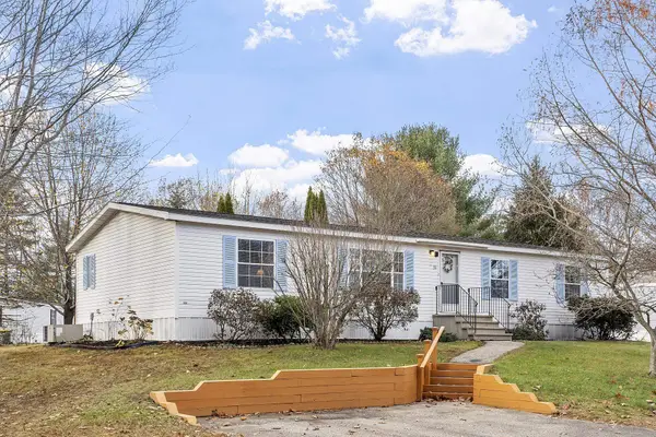 53 Oak Drive, North Hampton, NH 03862