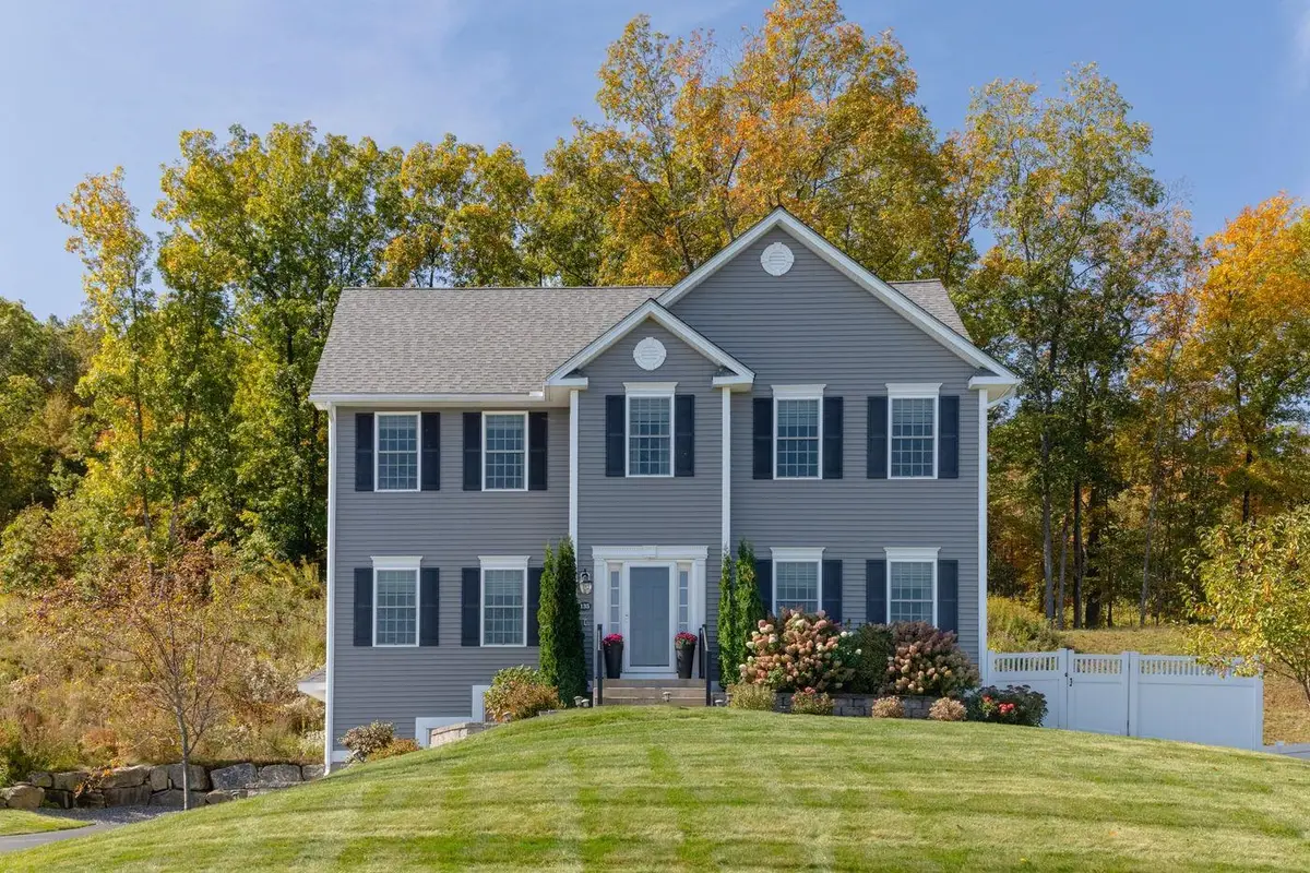 135 Brookview Drive, Hooksett, NH 03106 - Image #1