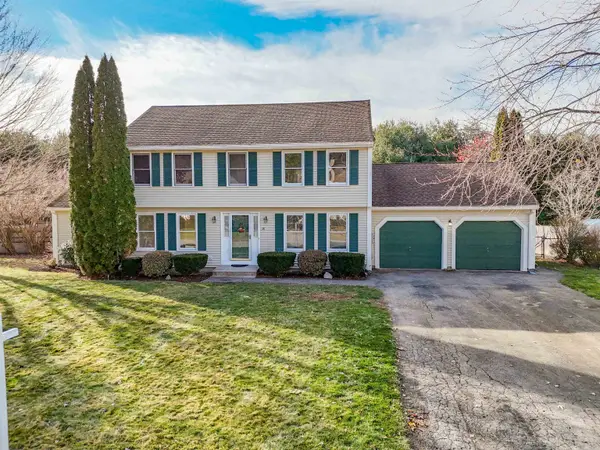 38 Mallard Point, Merrimack, NH 03054