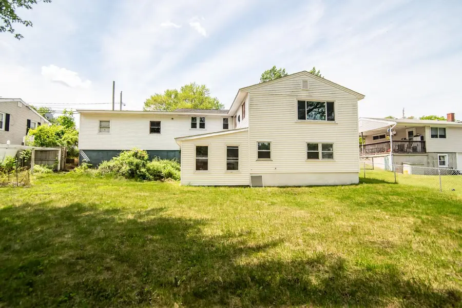 82 S Jewett Street, Manchester, NH 03103 - Image #3