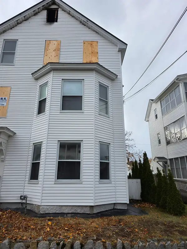 132 Alsace Street, Manchester, NH 03102