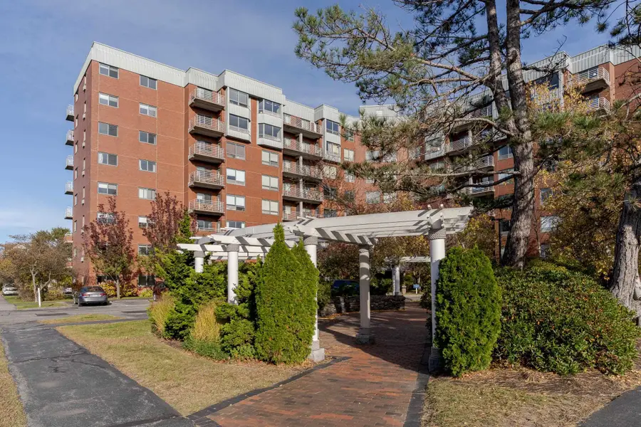 148 Breakwater Drive #804, South Portland, ME 04106 - Image #2