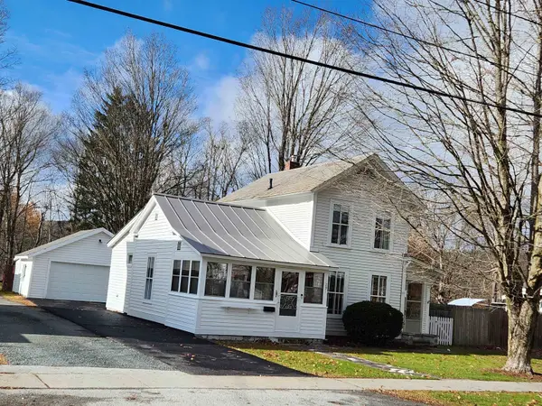 291 College Street, Poultney, VT 05764