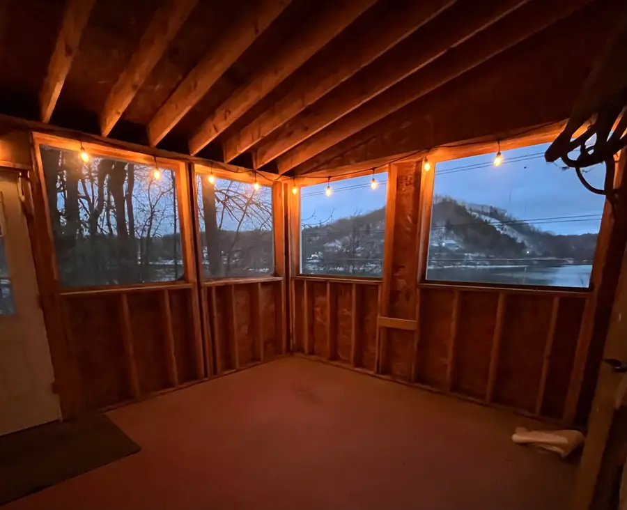 428 Coventry Street, Newport, VT 05855 - Image #2