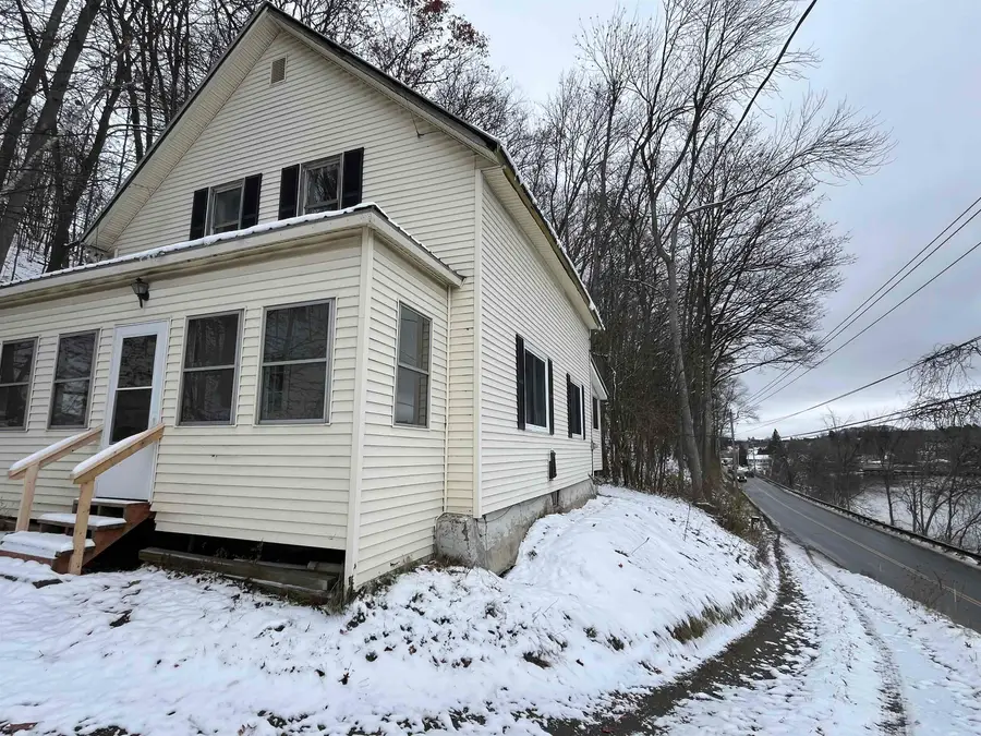 428 Coventry Street, Newport, VT 05855 - Image #3