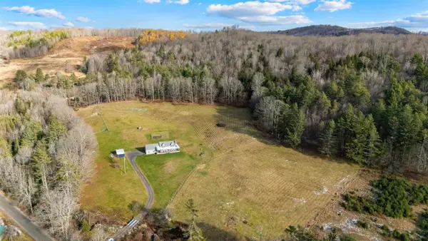 292 Brook Road, Chelsea, VT 05038