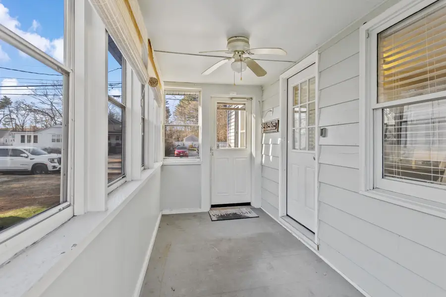 221 Elgin Avenue, Manchester, NH 03104 - Image #3