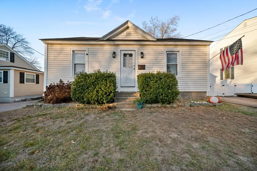 39 Richard Street, Manchester, NH 03103 - Image #2