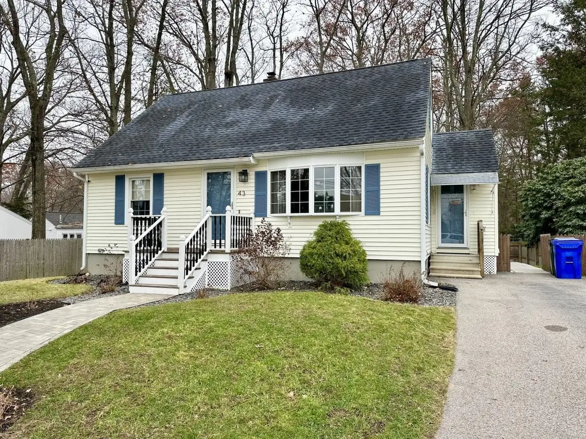 43 Carver Street, Manchester, NH 03109 - Image #1