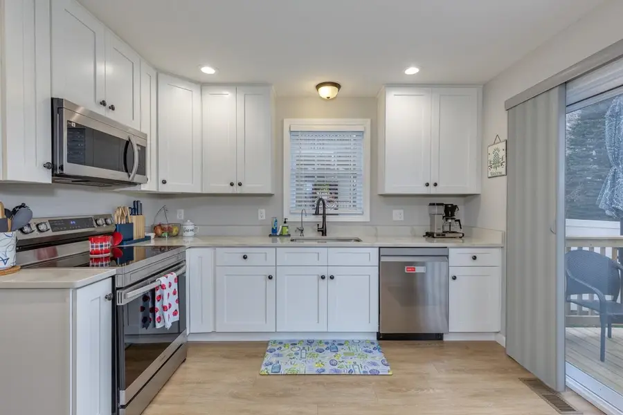 414 Candia Road, Manchester, NH 03109 - Image #2