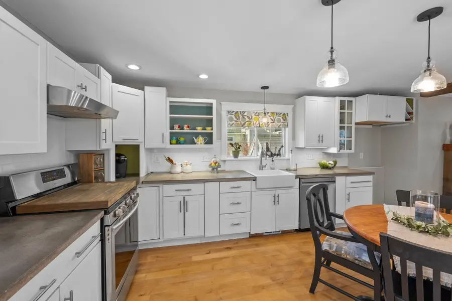 166 Varney Street, Manchester, NH 03102 - Image #2