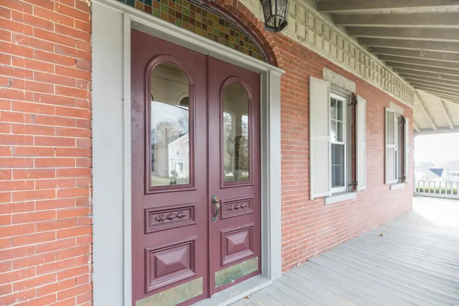 713 Central Avenue, Dover, NH 03820 - Image #2