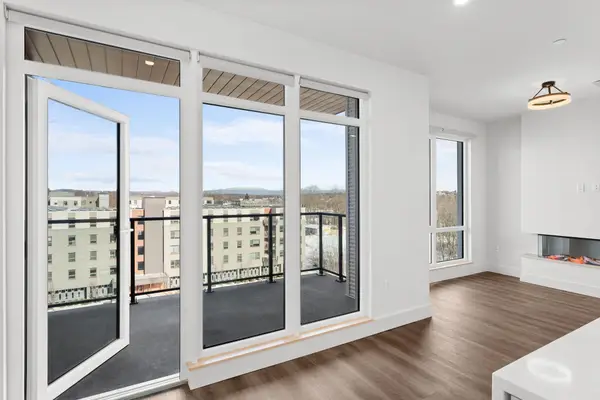 125 Cambrian Way #602, Burlington, VT 05401