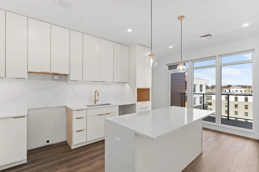 125 Cambrian Way #602, Burlington, VT 05401 - Image #2