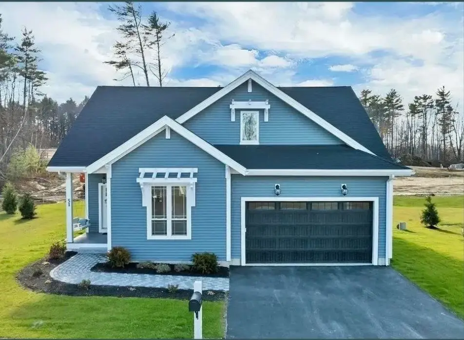 209 Lady Walsingham Way, Laconia, NH 03246 - Image #1