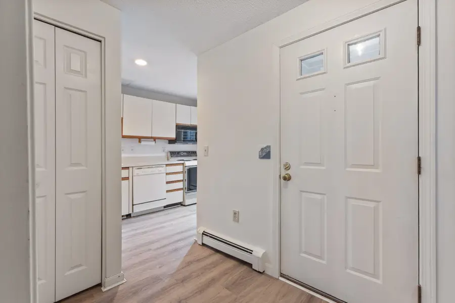 380 Ocean Road #9, Portsmouth, NH 03801 - Image #3