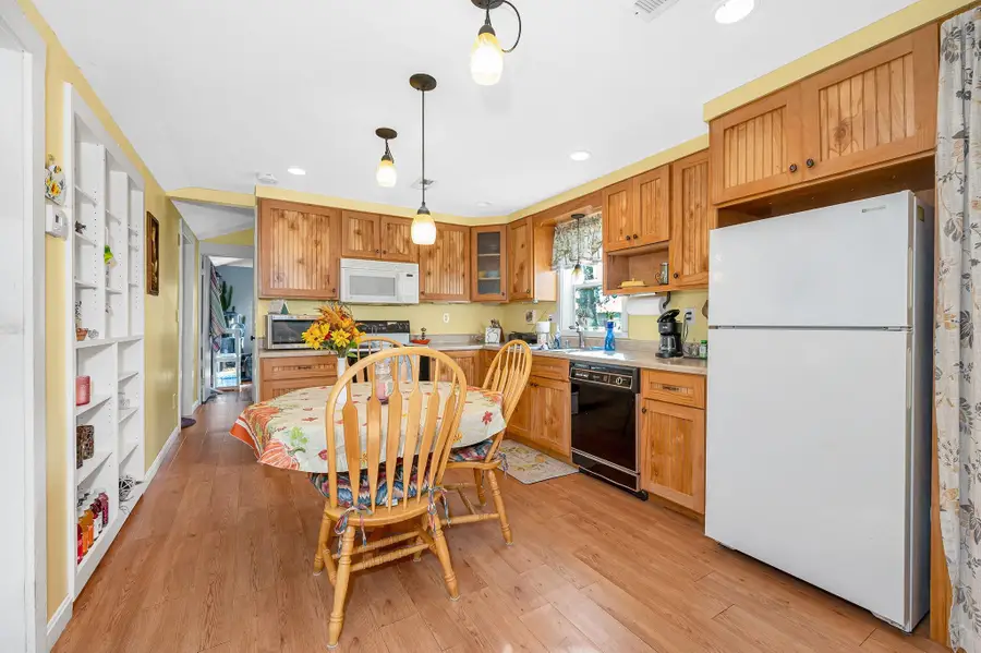 31 Page Road #20, Litchfield, NH 03052 - Image #2