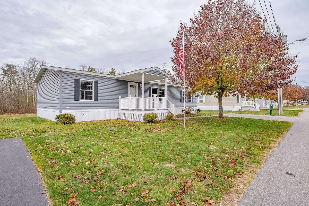 16 Edmund Meadow Lane, Hampstead, NH 03841 - Image #1