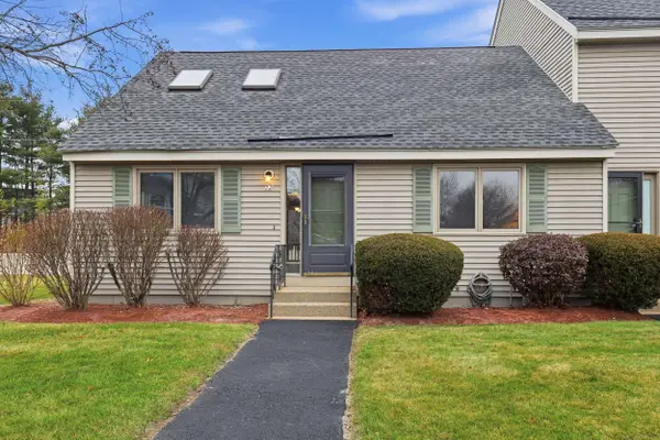 22 Eastmeadow Way, Manchester, NH 03109