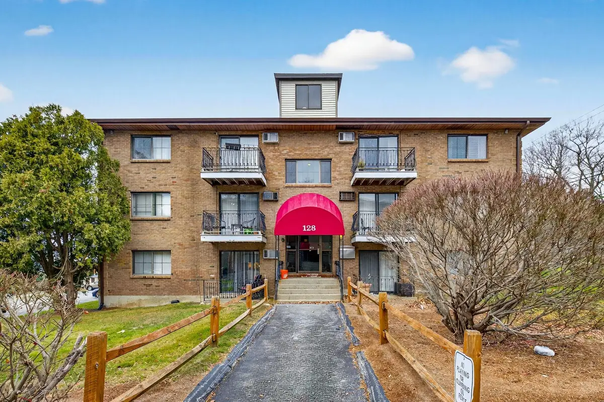 128 Mammoth Road #122, Hooksett, NH 03106 - Image #1