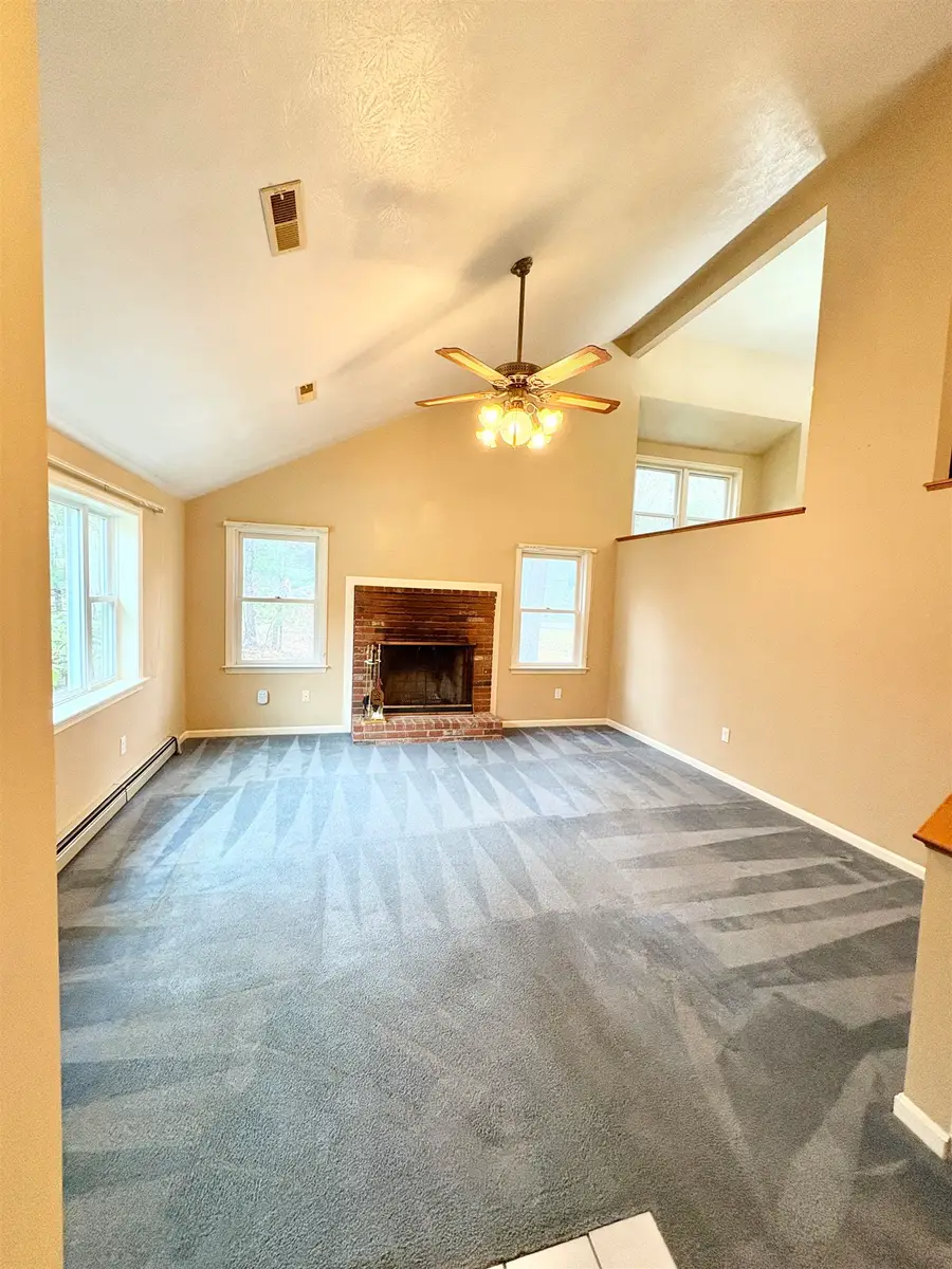 11 Scottsdale Drive, Hudson, NH 03051 - Image #3