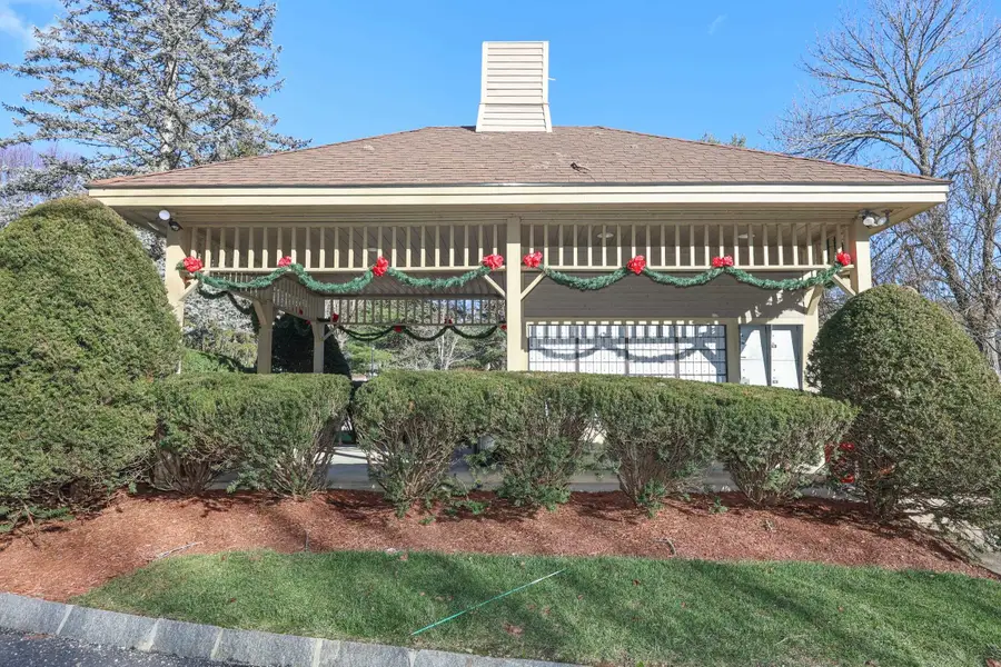 39 Bartemus Trail, Nashua, NH 03063 - Image #3