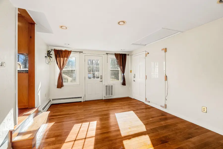 50 Bartley Hill Road, Londonderry, NH 03053 - Image #3