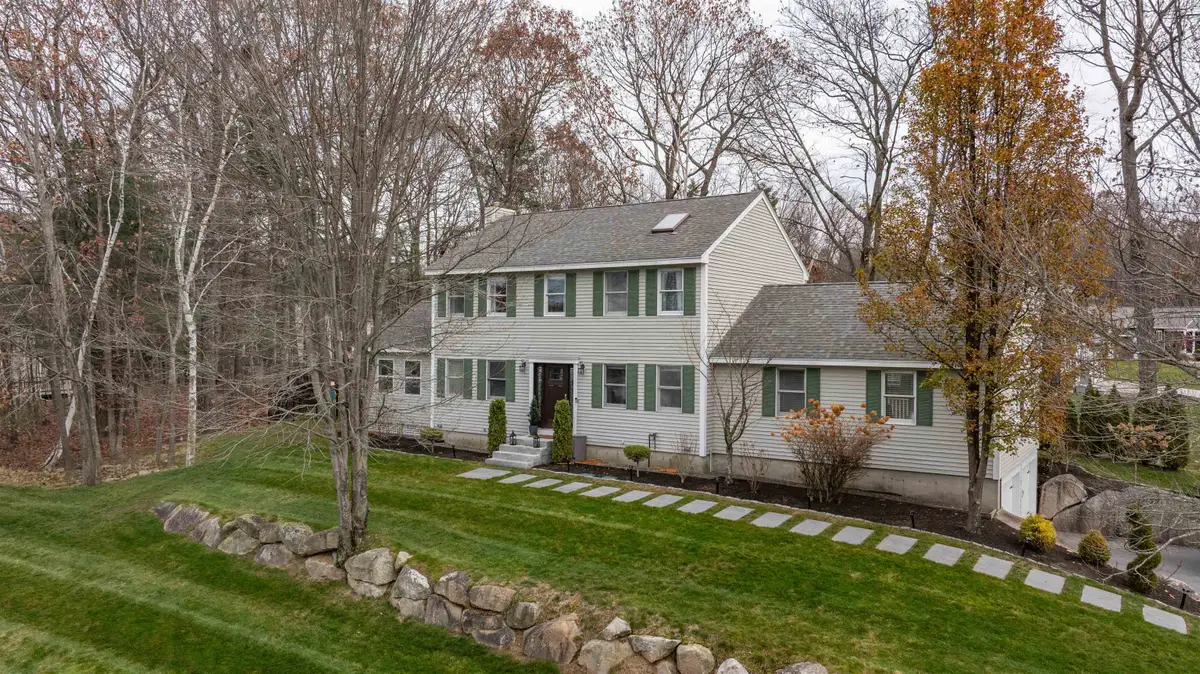 34 Lindsay Road, Hooksett, NH 03106 - Image #1
