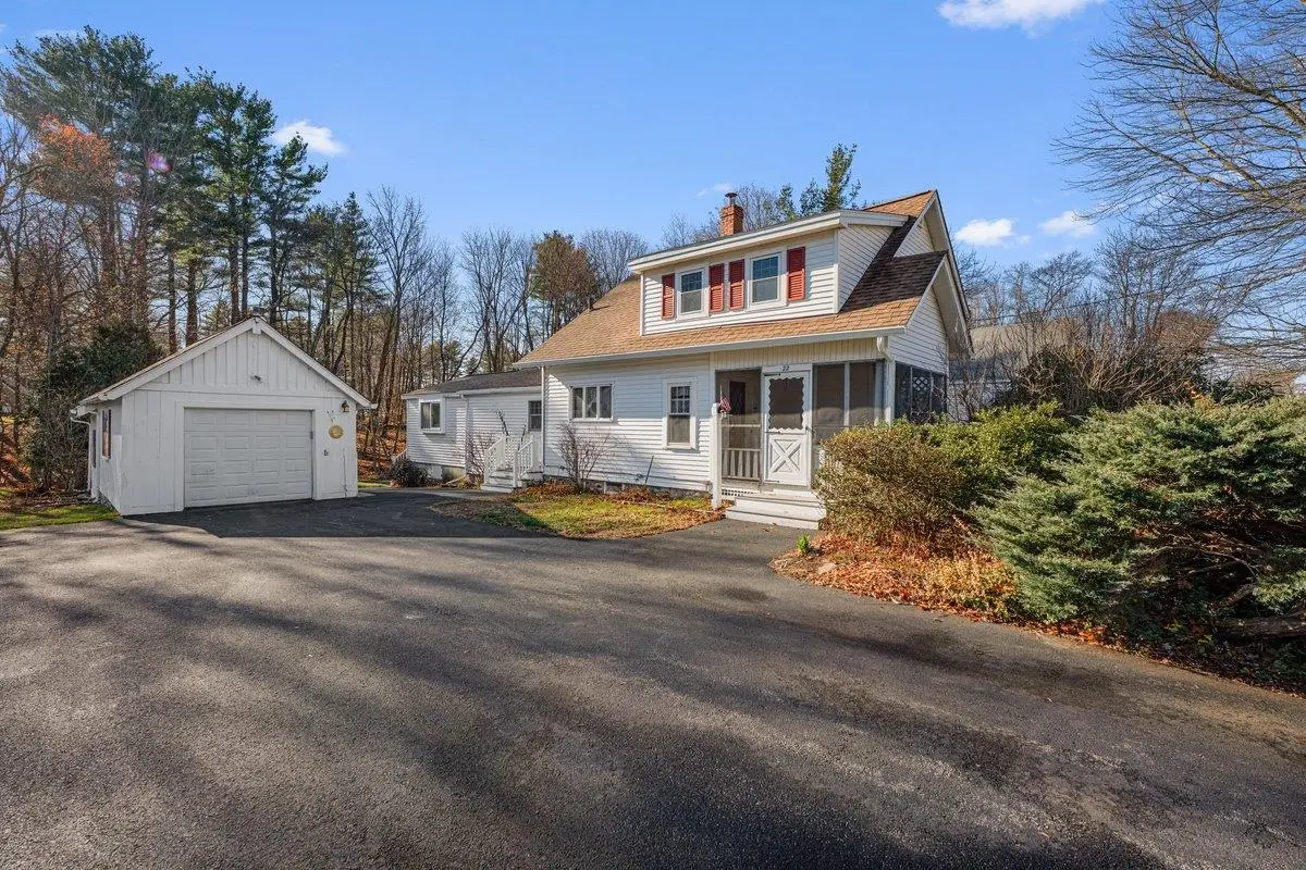 22 West Pine Street, Plaistow, NH 03865 - Image #1