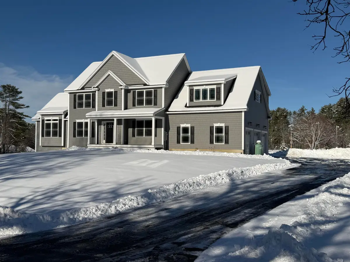 91 Raymond Road, Auburn, NH 03032 - Image #1