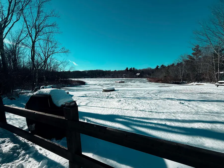 8 Mark Avenue, Derry, NH 03038 - Image #3