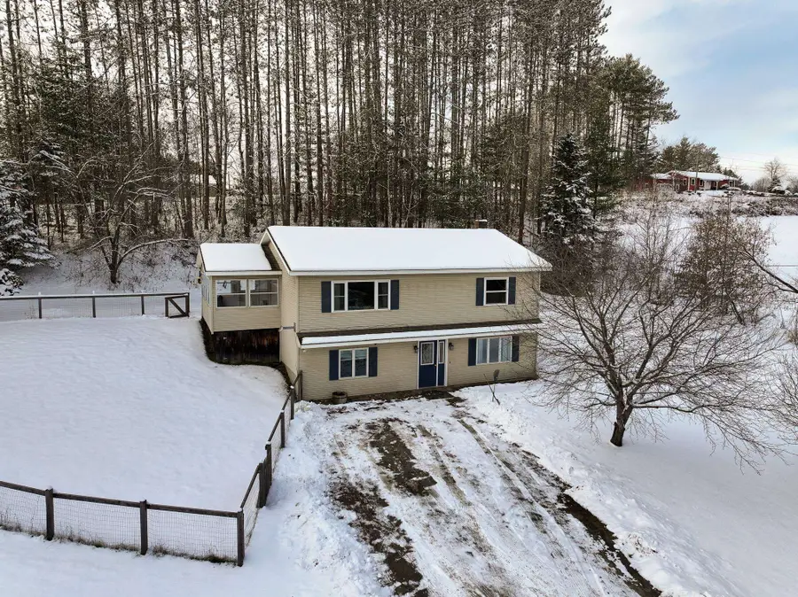 138 Pine Ridge Circle, Lyndon Town, VT 05851 - Image #3