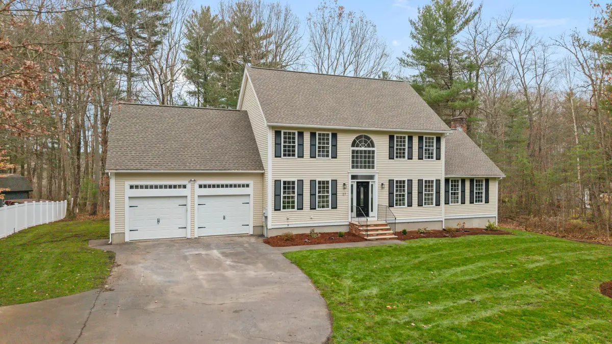 27 Buckingham Drive, Londonderry, NH 03053 - Image #1