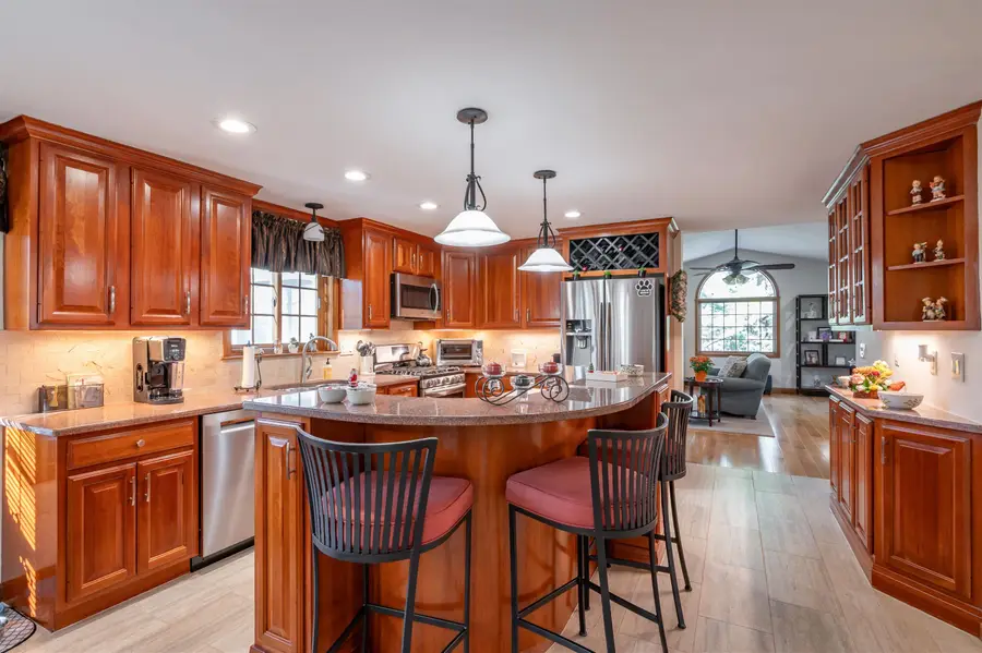 61 Spindlewick Drive, Nashua, NH 03062 - Image #3