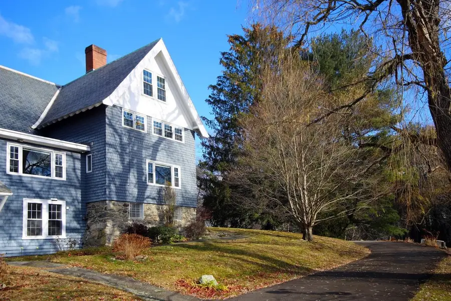 12 Stillwater Circle, Salem, NH 03079 - Image #3
