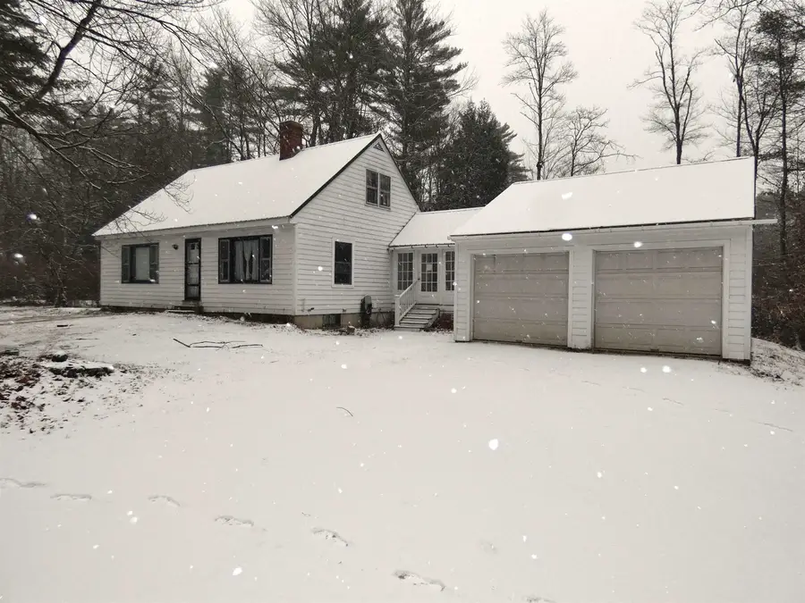 107 Middle Road, Tuftonboro, NH 03816 - Image #2
