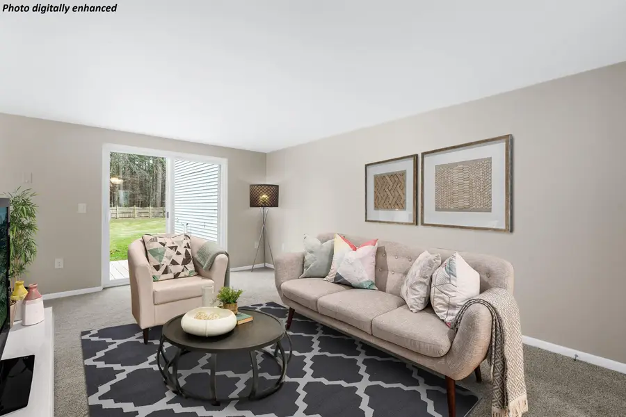 8 Highland Green Road, Merrimack, NH 03054 - Image #2