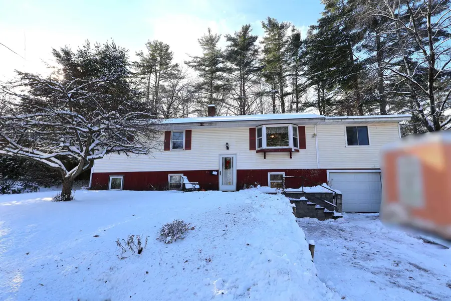 25 Marshall Avenue, White River Junction, VT 05001 - Image #2