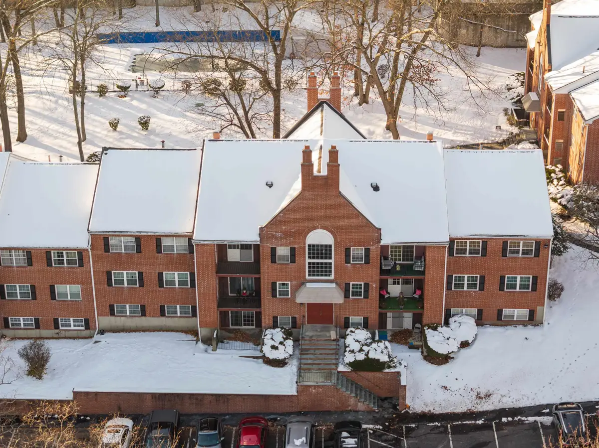 5 louisburg Square #11, Nashua, NH 03060 - Image #1