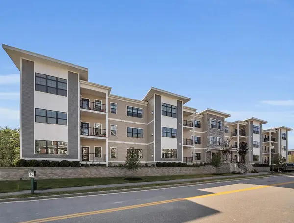 55 Pointe Place #208, Dover, NH 03820