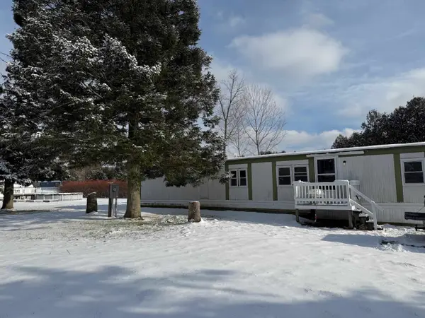 33 Rhodeside Acres, Georgia, VT 05478