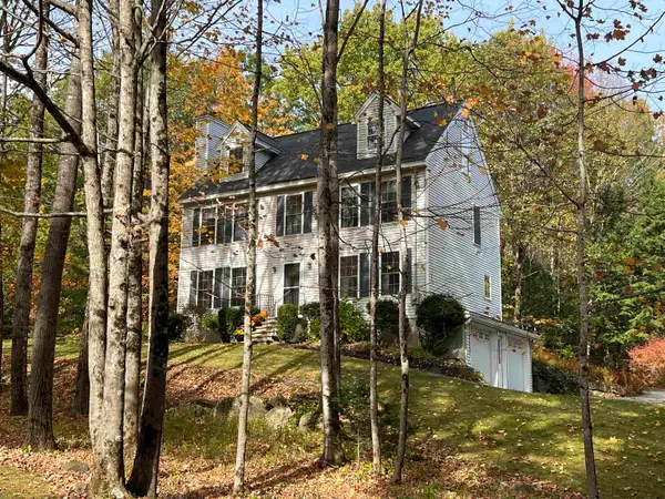 19 Diamond Drive, Danville, NH 03819