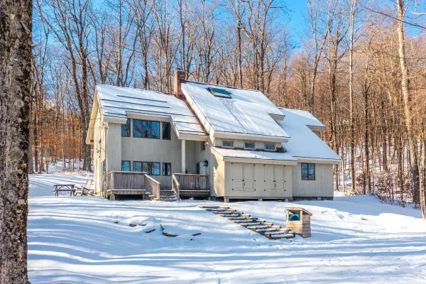 7 Round Tree Road, Winhall, VT 05340