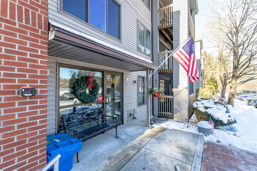 300 Candlewood Park #336, Nashua, NH 03062 - Image #2