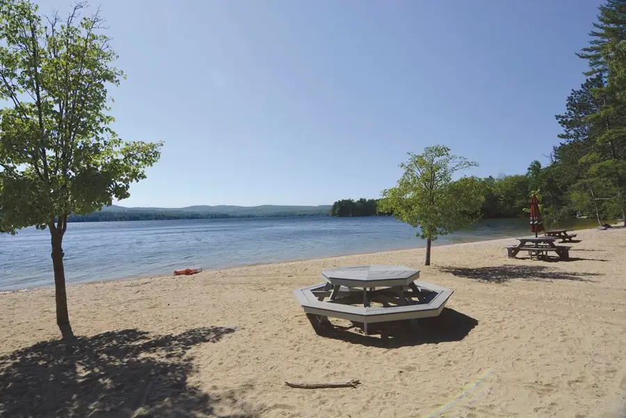 27 Wentworth Avenue, Laconia, NH 03246 - Image #3