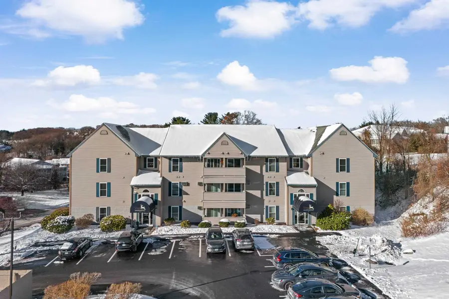 90 Eastern Avenue #204, Manchester, NH 03104 - Image #2