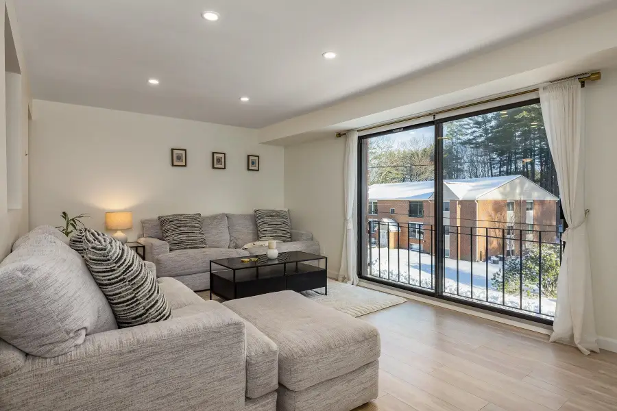 4 Brookside Drive #10, Exeter, NH 03833 - Image #2