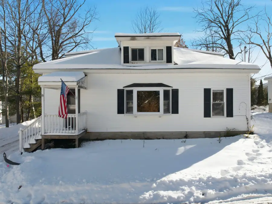 8 Andrews Avenue, Laconia, NH 03246 - Image #3