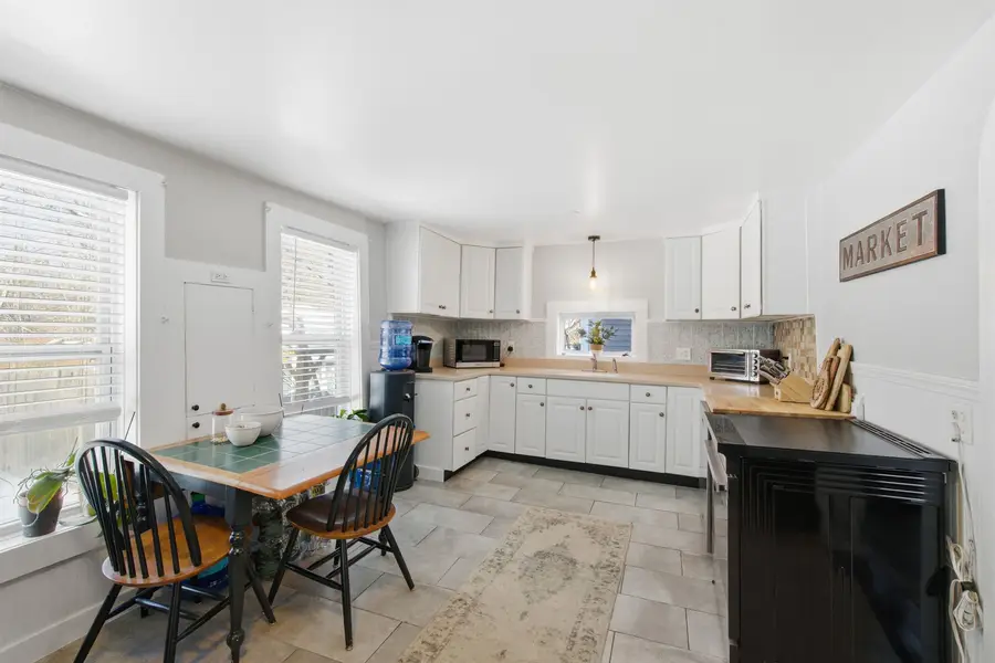 29 Central Street, Derry, NH 03038 - Image #3